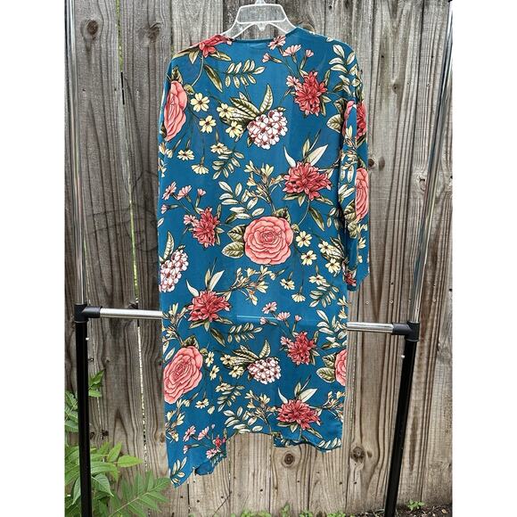 Vibrant Floral Kimono - XS - Sage The Label - Picture 2 of 3